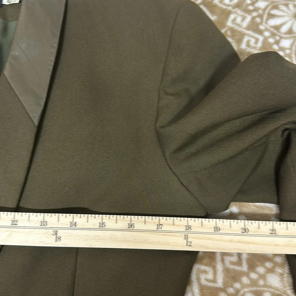 Vintage 1980s Kishi Olive Green Blazer and Trouser Set - Picture 4 of 14
